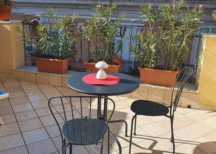 Gli Appartamenti Del Duca Di Miroballo
